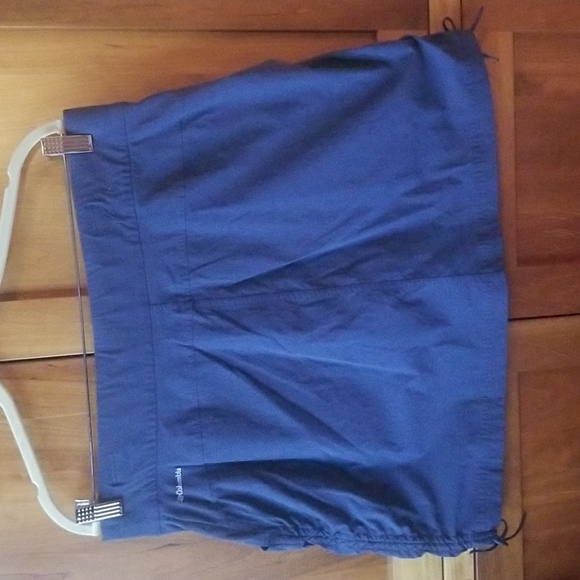 Columbia wash and wear skort, like new, blue, size XL - Picture 3 of 5